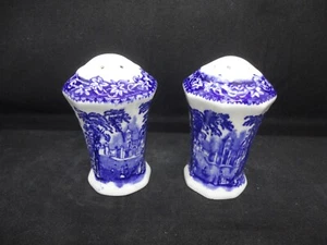 MASON'S "VISTA" BLUE SALT & PEPPER SHAKERS - ENGLAND (2 PEPPER SHAKERS) - Picture 1 of 3