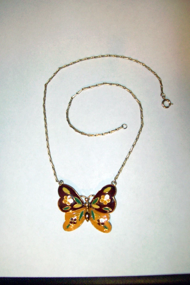 Collar Colgante MARIPOSA CLOISONNÉ Vintage con Flores y Pétalos, Tema Otoño Foto 1 de 4