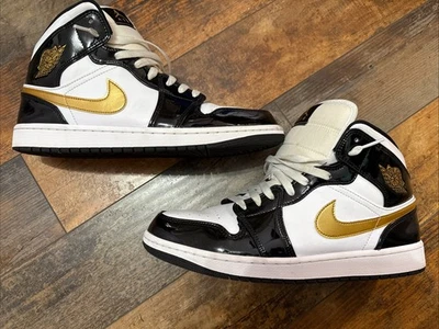 Talla 12 - Jordan 1 Mid Patent Black Gold 2019 852542-007 🔥🔥 Foto 1 de 4