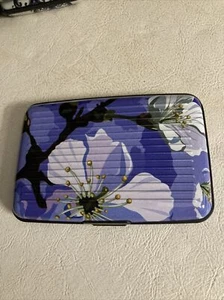 RFID Blocking 7 Card Compact Wallet Purple - Picture 1 of 8