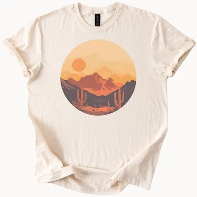 Camiseta Desert Sunset Camiseta Gráfica Cactus Mountain Foto 1 de 4