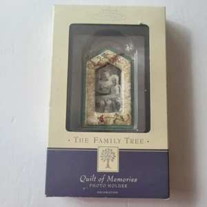 Quilt of Memories The Family Tree Hallmark Photo Holder Decoration - Picture 1 of 2