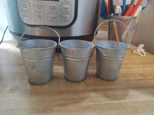 3er Set kleine Blecheimer - silberfarben - Größe wie abgebildet  - Bild 1 von 1