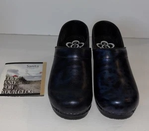 Zuecos de cuero Sanita para mujer 37 6,5 profesional azul camuflaje estampado charol nuevos - Imagen 1 de 7