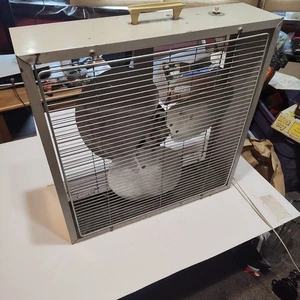 Vintage Berns Air King Corp. 2 Speed, 3 Blade  22.5" Square Box Fan Tested Works - Picture 1 of 7