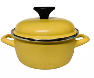 Chefs Atelier 1.6 Qt Yellow Stockpot w/ Lid One - Picture 1 of 4
