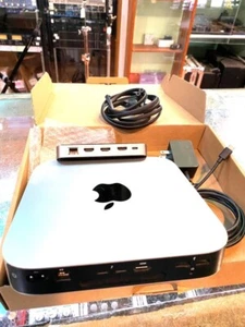 Apple Mac Mini W/Hub - Picture 1 of 1