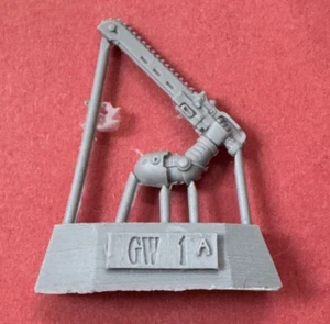 Brazo y espada de cadena de boticario Forgeworld Legion Mark 4 - Brocas 40K - Imagen 1 de 1