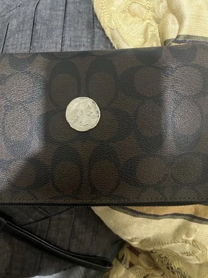 1899 Quarter  With The With The Georgia Peach - Image 1 of 2