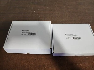 Monoprice 2-Port DisplayPort 1.2 to DisplayPort Multi-Stream Transport Hub 21972 - Picture 1 of 5