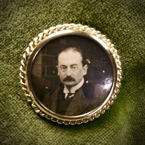 Antike viktorianische Brosche - Bilder Fotorahmen - vergoldeter Schmuck - um 1880 - Bild 1 von 2