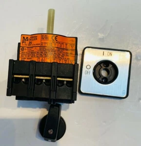 Manual motor controller p1-25 main switch - Picture 1 of 3