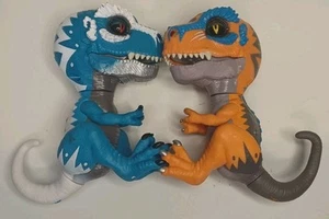 WowWee Fingerlings Untamed Dinosaur Skeleton Lot of 2 - Picture 1 of 5