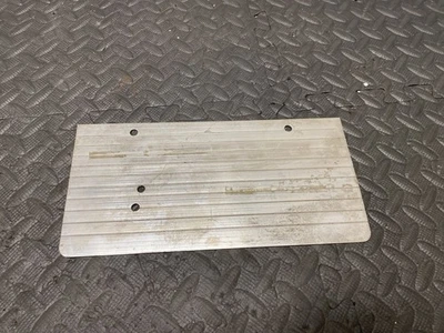 Placa de matrícula delantera en blanco original años 60 70 Cadillac Deville Eldorado Foto 1 de 4