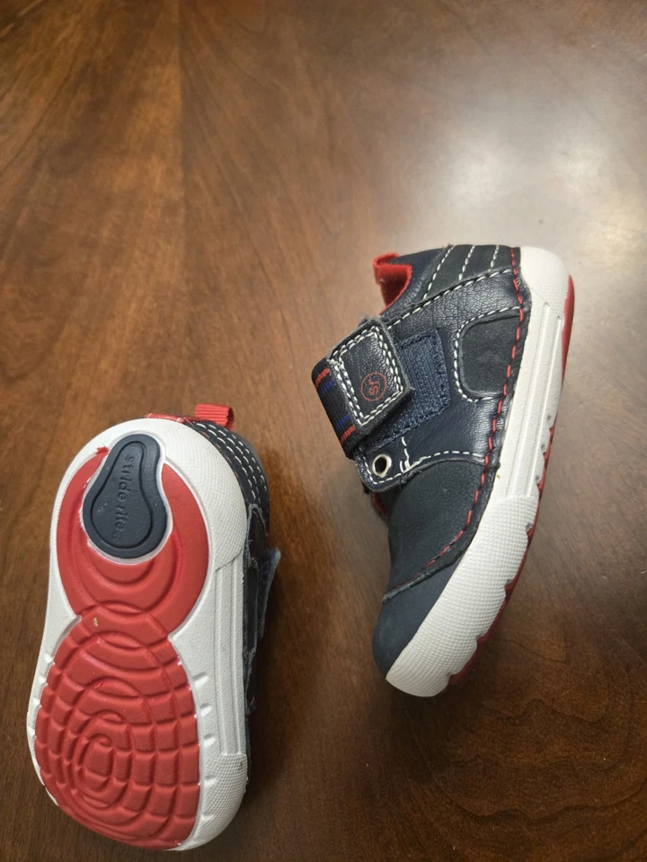 Zapatos Pre-amados Stride Rite Bebé Niño Talla 3M Azul Marino Foto 1 de 3