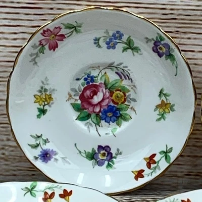 Juego de 6 platillos toscanos finos ingleses de porcelana de hueso ramo floral adorno dorado Foto 1 de 4