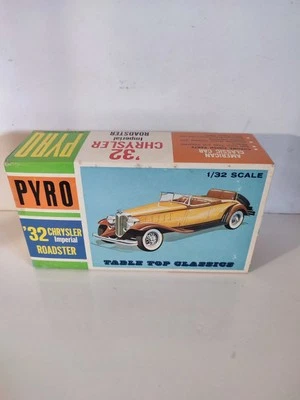 MAQUETTE PYRO VOITURE CHRYSLER IMPERIAL ROADSTER 1/32  NEUF VINTAGE - Photo 1/3