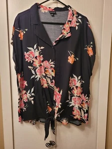 WOMENS PLUS SIZE 2 TORRID FLORAL CHALLIS TIE FRONT HEM DOLMAN BLOUSE - Picture 1 of 7