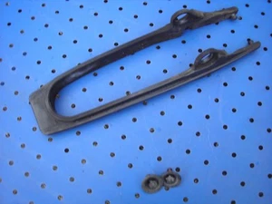 SCHLEIFSCHUTZ SCHWINGE CB 600 F HORNET PC41 HINTERRAD FELGE SWING ARM FOURCHE - Bild 1 von 2