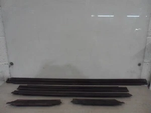 LAND ROVER DISCOVERY 2 TD5 INNENSCHWELLER TEPPICH VERKLEIDUNGEN - Bild 1 von 3