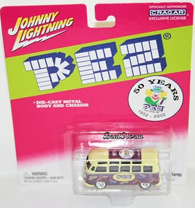 2002 Johnny Lightning PEZ Volkswagen 50TH Anniversary VW Bus Diecast 1/64 NEW - Picture 1 of 4