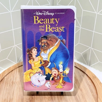 Walt Disney Beauty and the Beast 1992 RARE Black Diamond COLLECTORS VHS Classic - Image 1 of 4