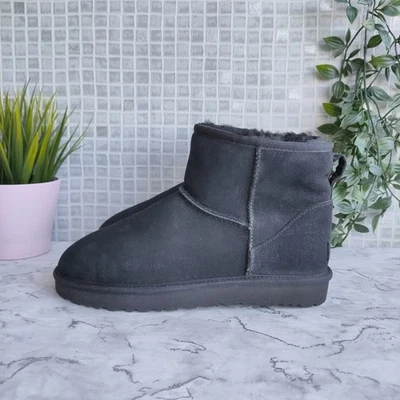 Ugg Women's Classic Mini Boots. UK Size 6. Black  - Image 1 of 4