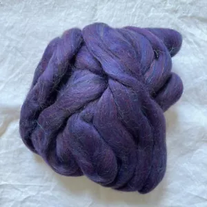 4oz English Merino Wool Purple Roving Ready to Spin - Picture 1 of 2