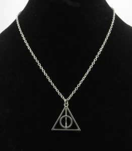 Deathly Hollows Symbol Harry Potter Necklace silvertone Fashion Necklace - Picture 1 of 15