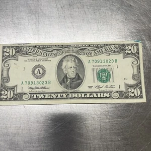 1993 Twenty Dollar Bill Federal Reserve Note Rare 32 Years Old Vintage - Picture 1 of 8