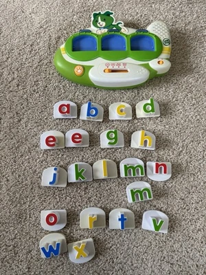 LeapFrog FRIDGE Magnet Word Builder Letter RARE  Jet Plane & some letters works - Image 1 of 4