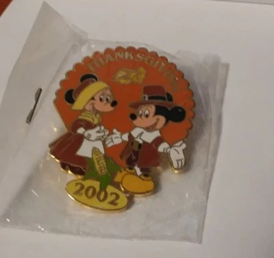 2002 Disneyland Cast Member Thanksgiving Pin Pilgrim Mickey & Minnie MINT IN BAG - Image 1 of 2