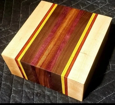 UN 6"×6"×3" Exótico Super 6 Laminado Giratorio Cuenco En Blanco. Madera exótica en blanco Foto 1 de 3