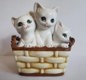 3 White Kittens In Basket Green Eyes Porcelain Cats Vtg Italian Cracked Read - Picture 1 of 24