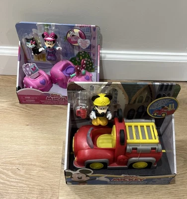 Juego de vehículos y figuras Disney Junior Minnie y Mickey Mouse Foto 1 de 4