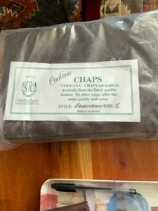 Suede Leather Full lenth chaps. Brand Coolana, Queensland Ladies Small New - Picture 1 of 1