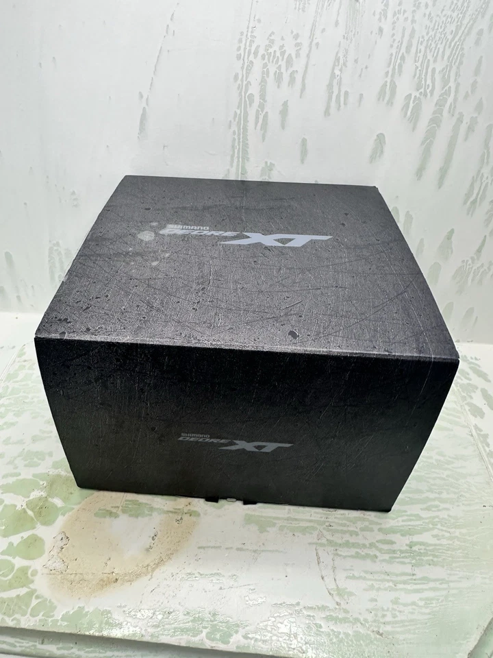 Desviador trasero Shimano Deore XT RD-M8130-SGS - 11 velocidades, jaula larga, negro nuevo Foto 1 de 4