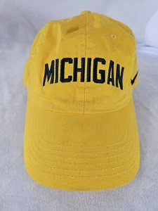 Cappello Berretto Nike Michigan Wolverines Giallo 5 Pannelli Strapback - Foto 1 di 6