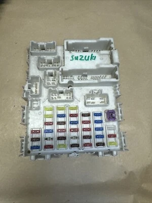 Suzuki Swift MK3 Fuse Box Module P60A-4889 2012~2017 - Image 1 of 4