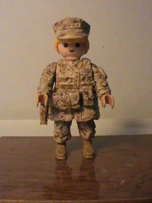 PLAYCUSTOM COMANDANTE PETRAEUS (AFGANISTAN-2013) REF-0280