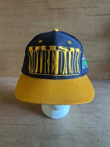 Notre Dame Logo 7 Snapback Baseball Cap Mütze Big Logo Spell Out Vintage - Bild 1 von 24