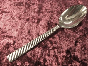 TWIST 1 Teaspoon Michael Aram Stainless Steel NEW STORE STOCK - Picture 1 of 3