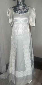Vintage  Ivory Satin and Lace Wedding Dress with Bustle Detachable Train Small - Picture 1 of 8