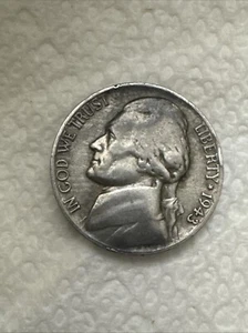 1943. P JEFFERSON War Nickel - Picture 1 of 3