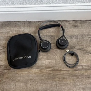 Plantronics -Voyager Focus UC Bluetooth Dual-Ear (Stereo) Headset with Boom Mic - Picture 1 of 3