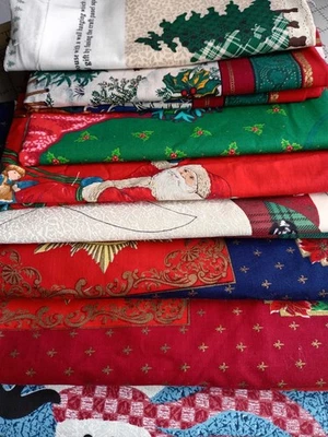 Tela de tela navideña con estampado de ángeles y paneles de Navidad Foto 1 de 4