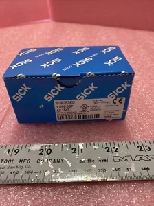Sick WL9-3P3432 Photoelectric Sensor  - Picture 1 of 9