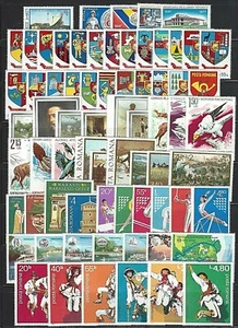 ROMANIA SC#2680/C214, 1977 Collection: 80 Stamps and Three Sheets Mint NH w/OG - Imagen 1 de 4