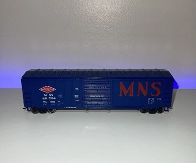 Athearn HO Minneapolis Northfield Southern Boxcar—  MNS #49724 - Image 1 of 4