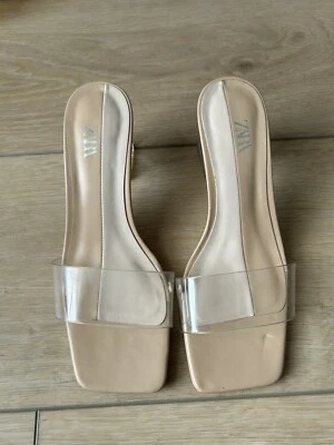 Sandalias de tacón ancho Zara para mujer talla 37 punta cuadrada sin cordones Foto 1 de 3